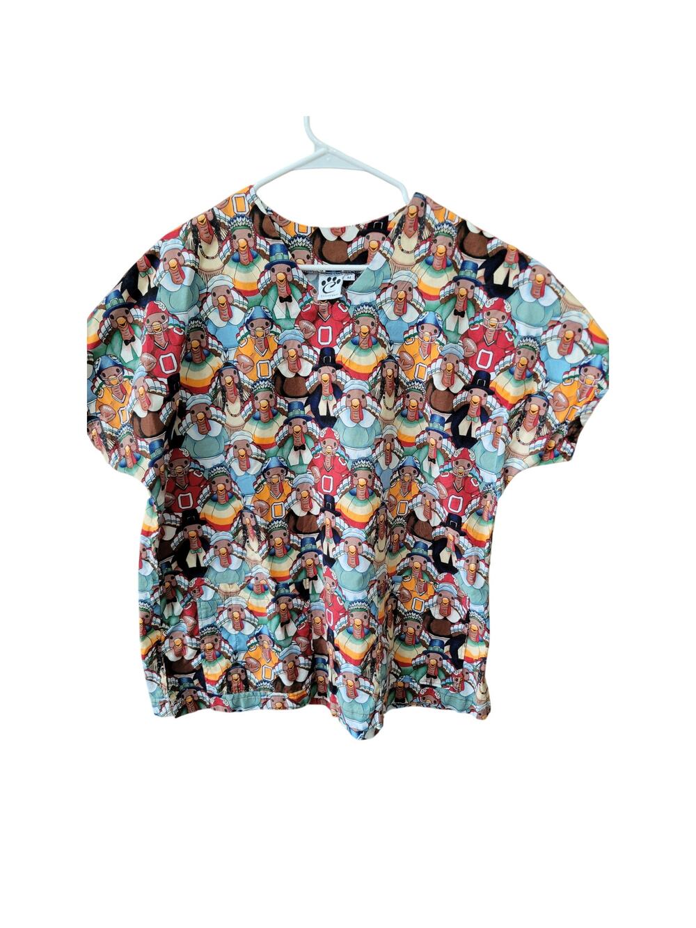 Thanksgiving Scrub Top Size Medium Turkeys Critter Wear Front Pockets